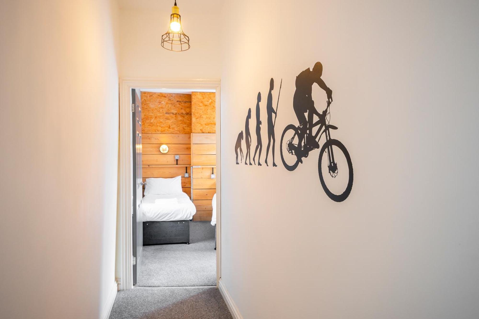 Riverside Great House In The Afan Forest Bike Park By Staystaycations Glyncorrwg Exterior foto